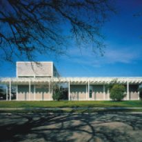Renzo Piano - Menil Collection, front view
