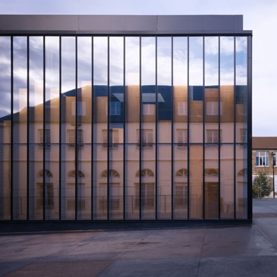 Gymnasium and Esplanade, France - LAN Architecture